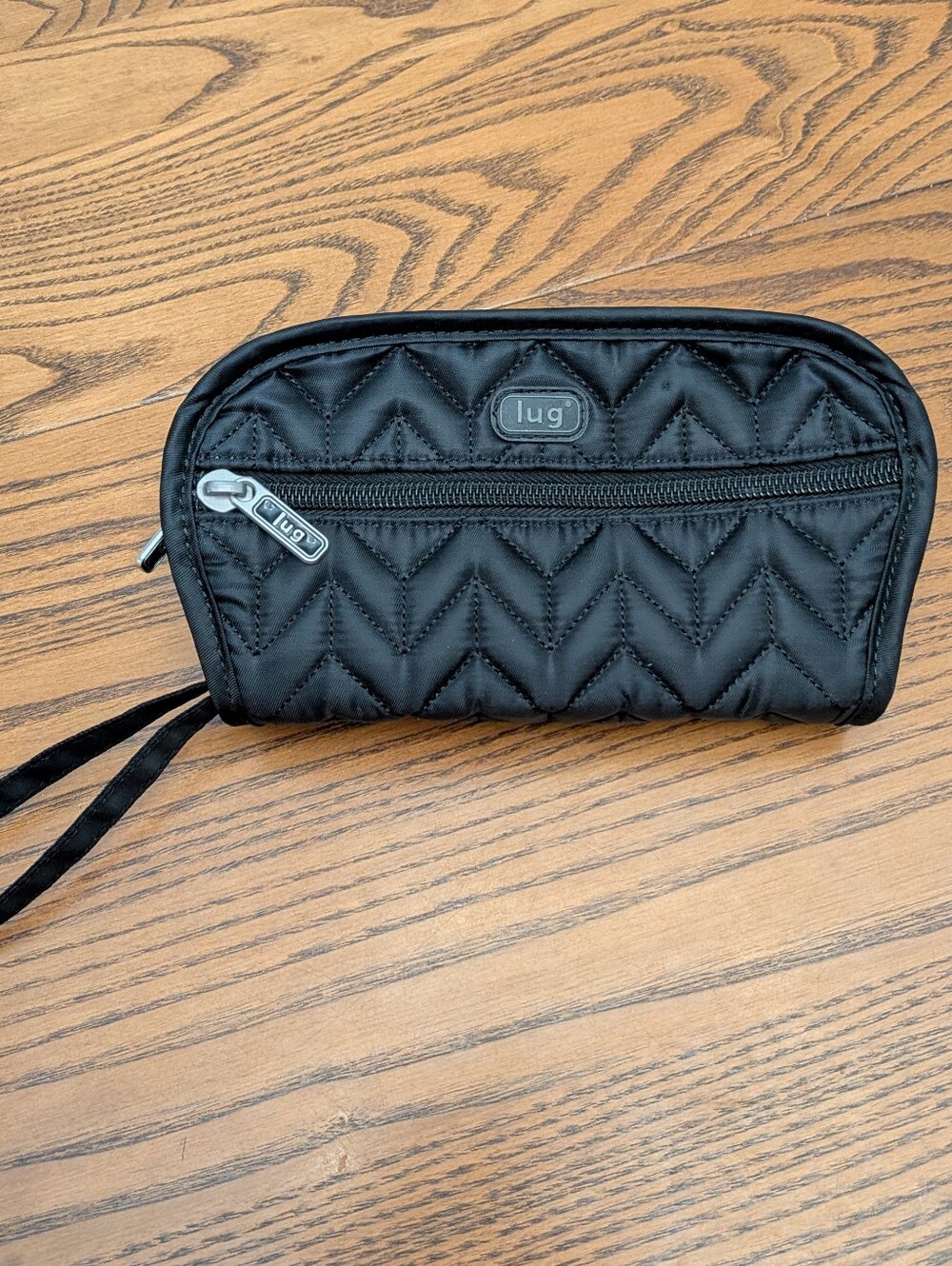 Lug Flipper Jewelry Clutch. EUC. 6 Inches Long. 9 Pockets.